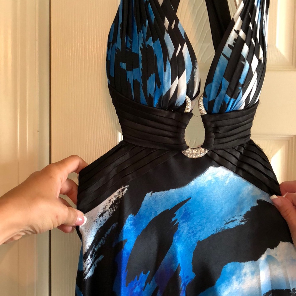 Cache Halter Low Back Gown - image 3